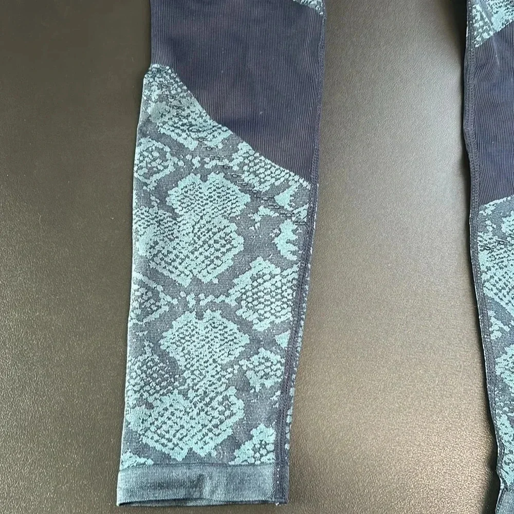 Joy Lab Snake Skin Print Leggings Women's L Fold‎ Over Waist Athleisure Athletic